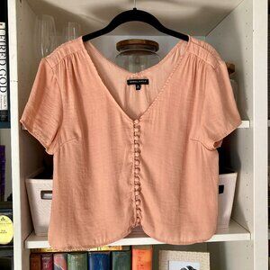 Kendall & Kylie Button Up Cropped Blouse Dusky Pink M